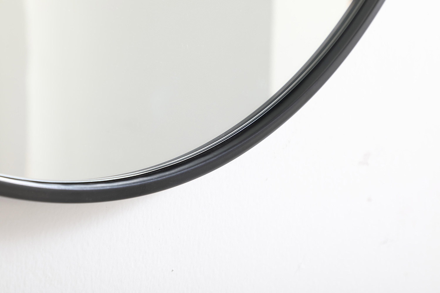 Elegant Wall Mirror - Black, L 36" (MR4041BK)