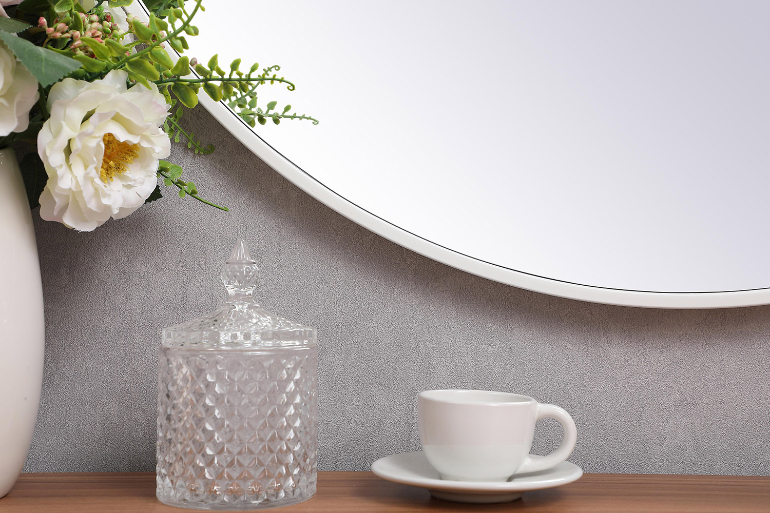 Elegant Wall Mirror - White, L 32" (MR4057WH)