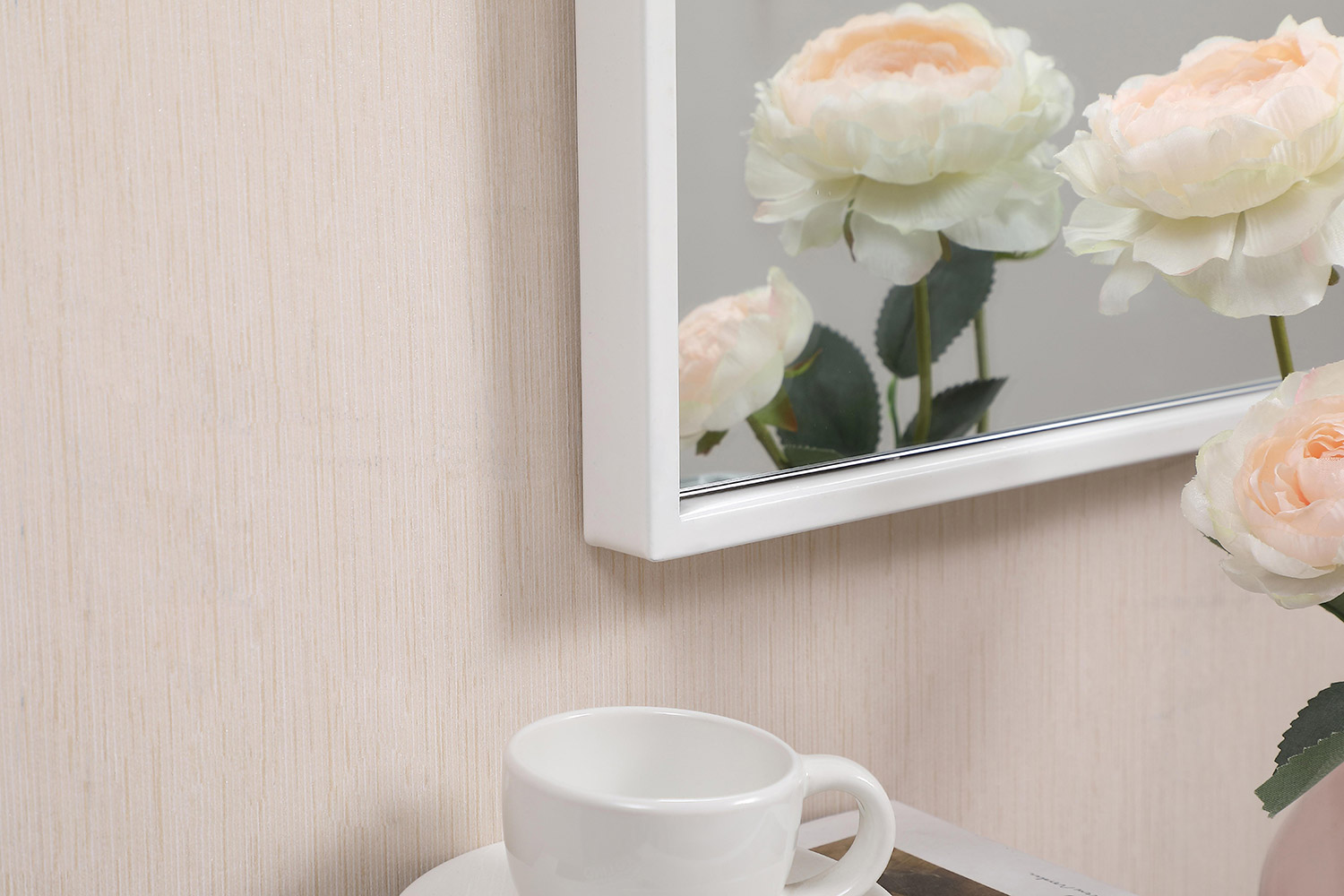 Elegant Wall Mirror - White, L 28" (MR41428WH)