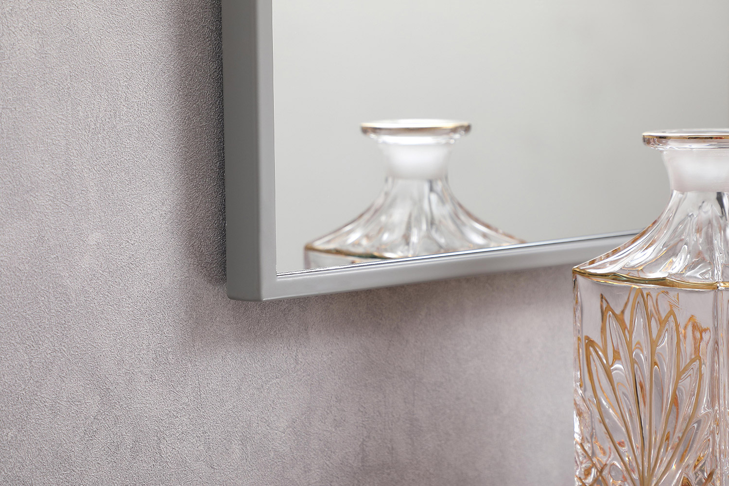 Elegant Wall Mirror - Gray, L 18" (MR41836GR)