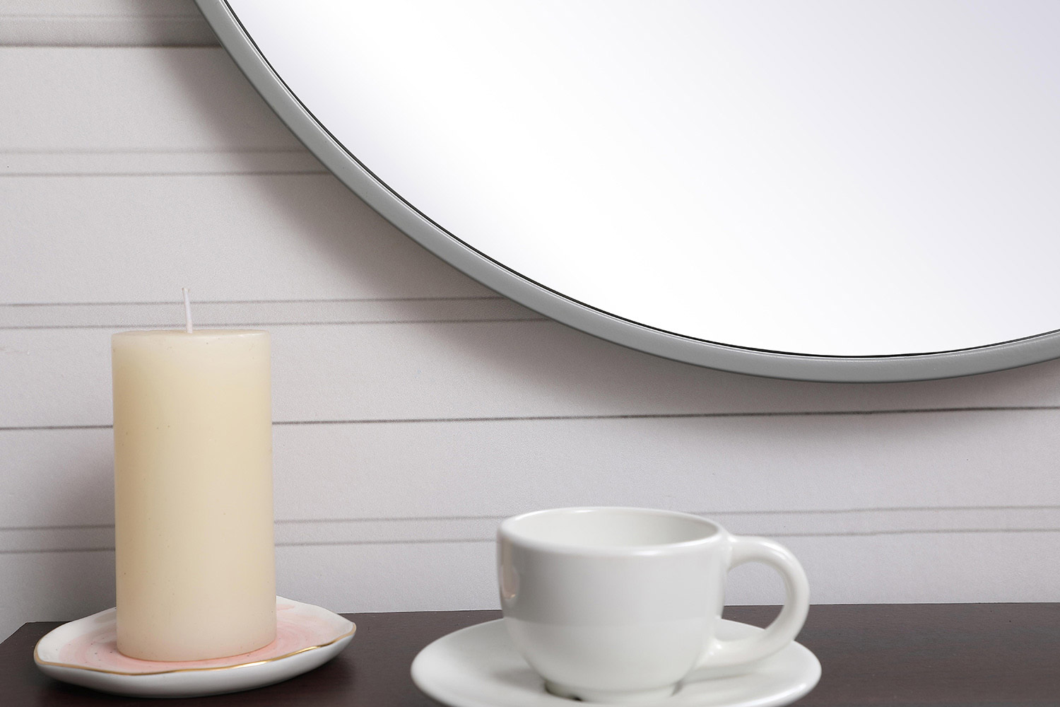 Elegant Wall Mirror - Gray, L 21" (MR4721GR)