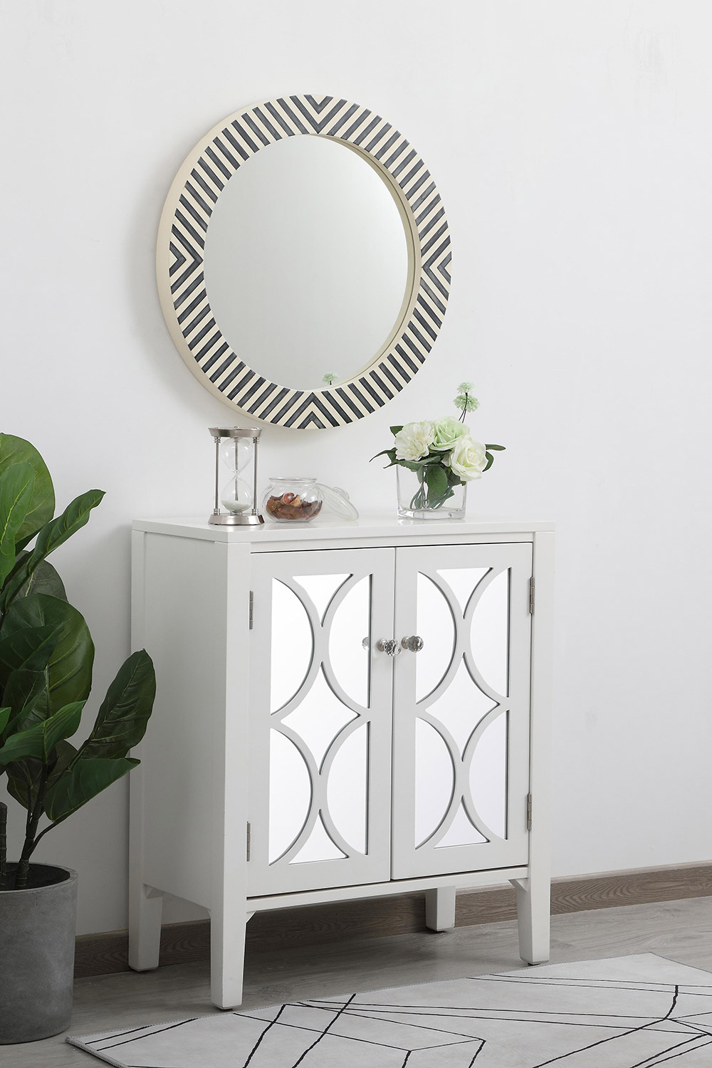 Elegant Wall Mirror - Black/White, D 24", H 24" (MR52424)