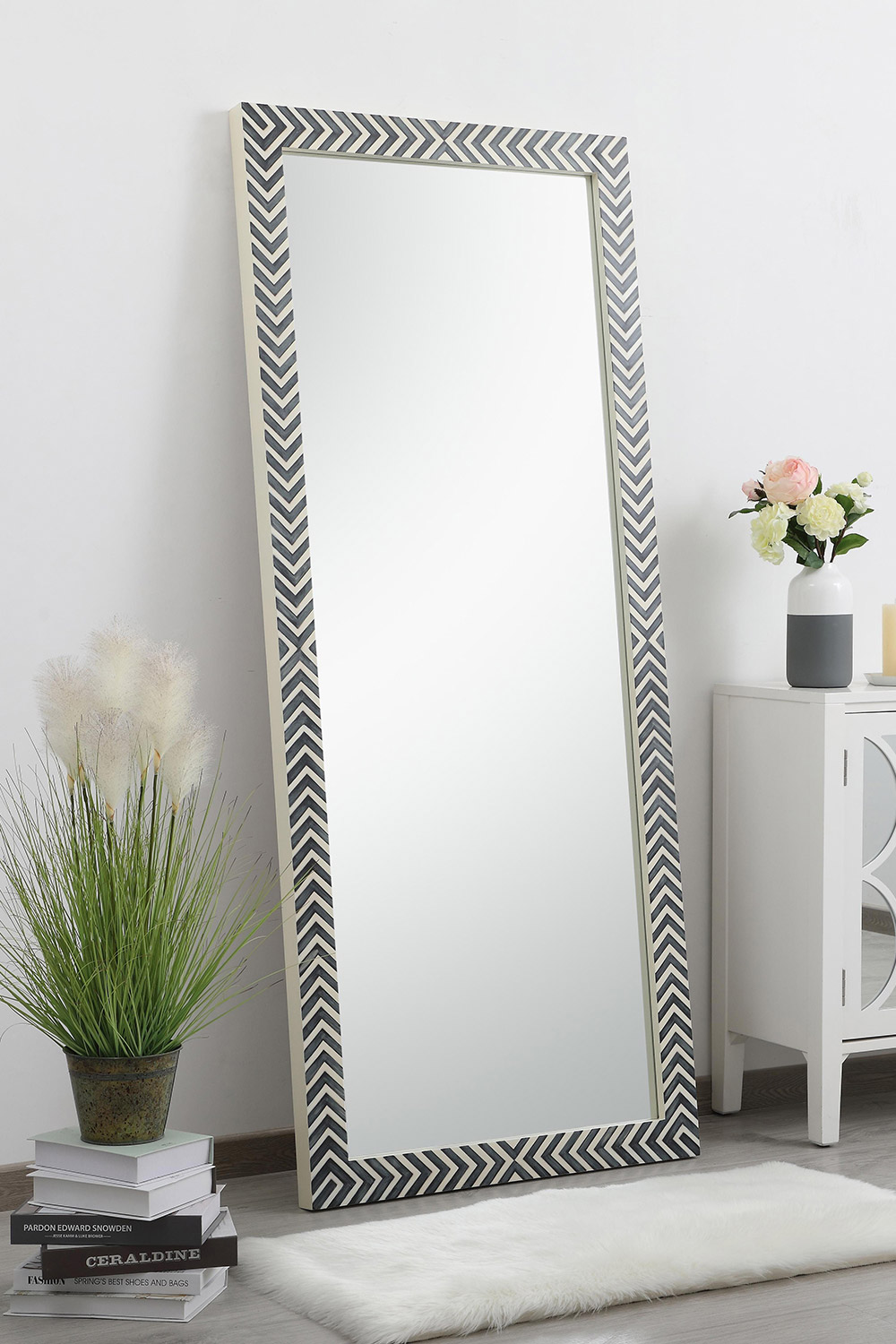 Elegant Wall Mirror - Black/White, D 30", H 72" (MR53072)