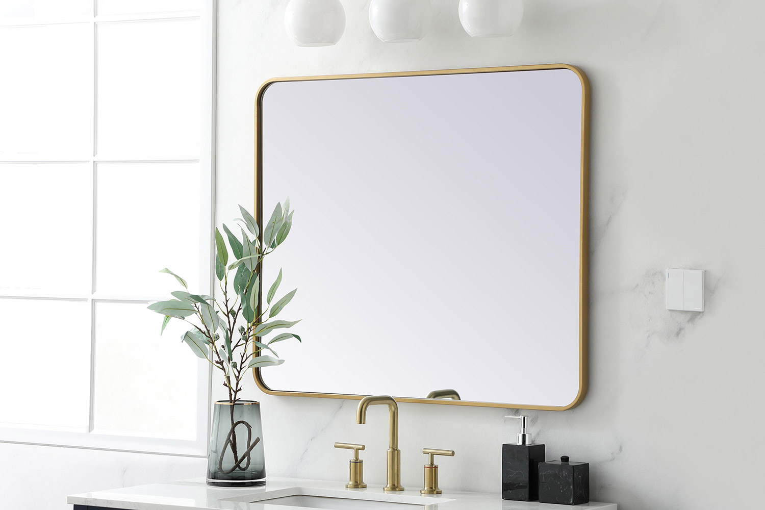 Elegant Wall Mirror - Brass, L 36" (MR803036BR)