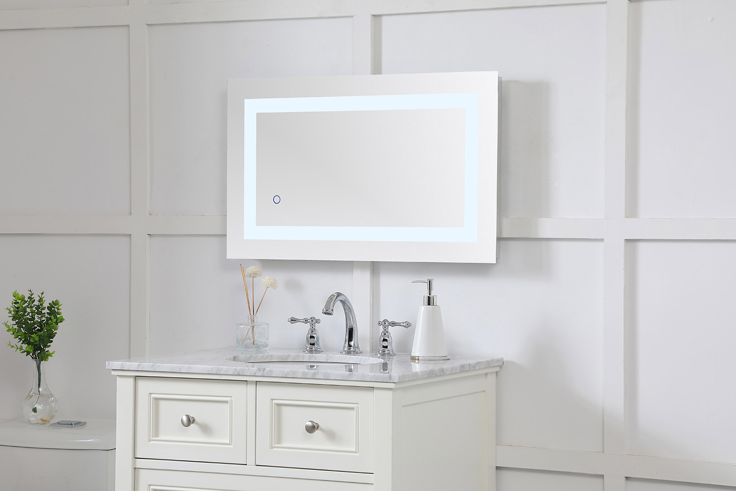 Elegant Wall Mirror - Clear, D 18", H 30" (MRE11830)