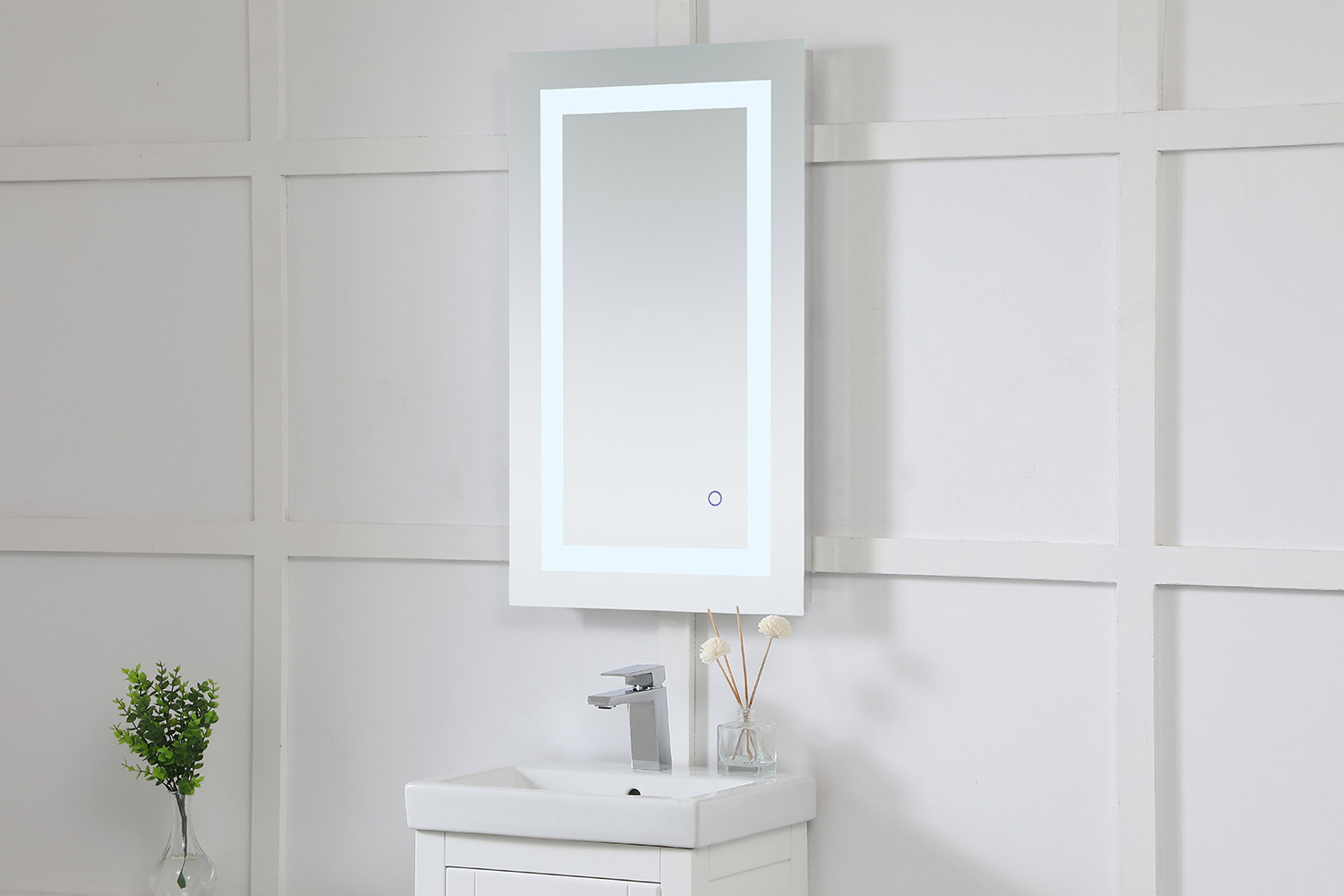 Elegant Wall Mirror - Clear, D 18", H 30" (MRE11830)