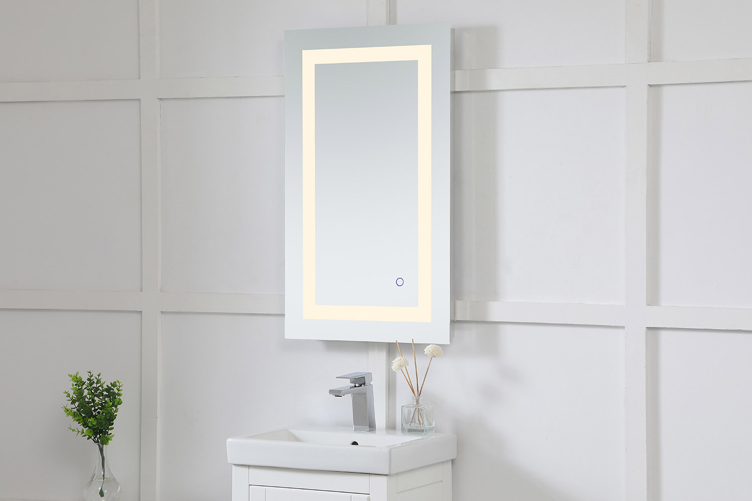 Elegant Wall Mirror - Clear, D 18", H 30" (MRE11830)