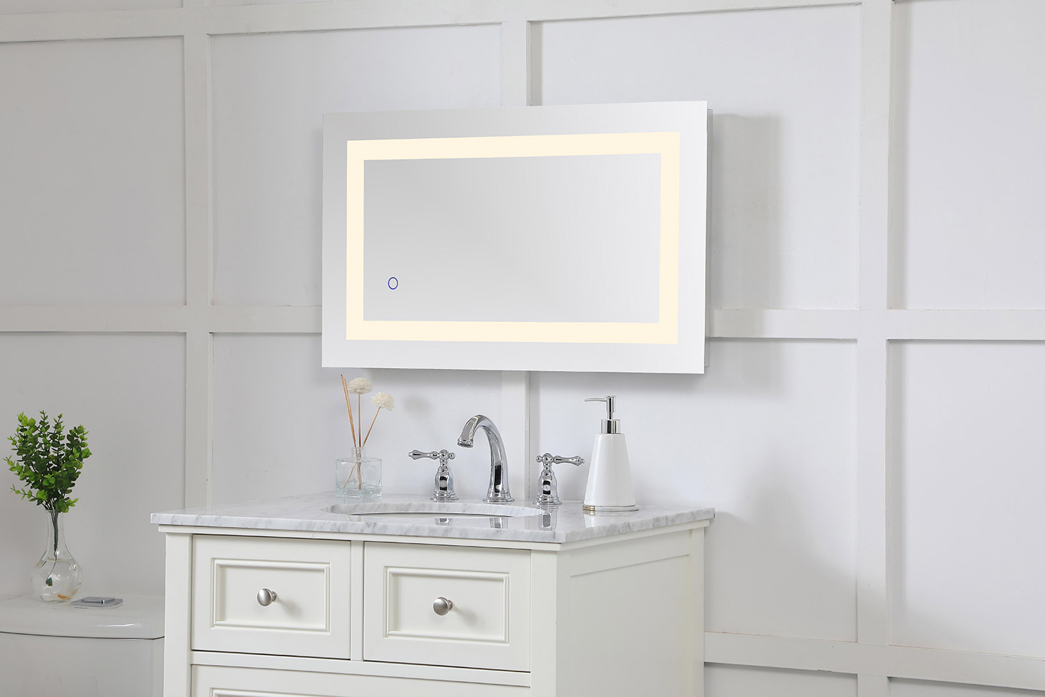 Elegant Wall Mirror - Clear, D 18", H 30" (MRE11830)