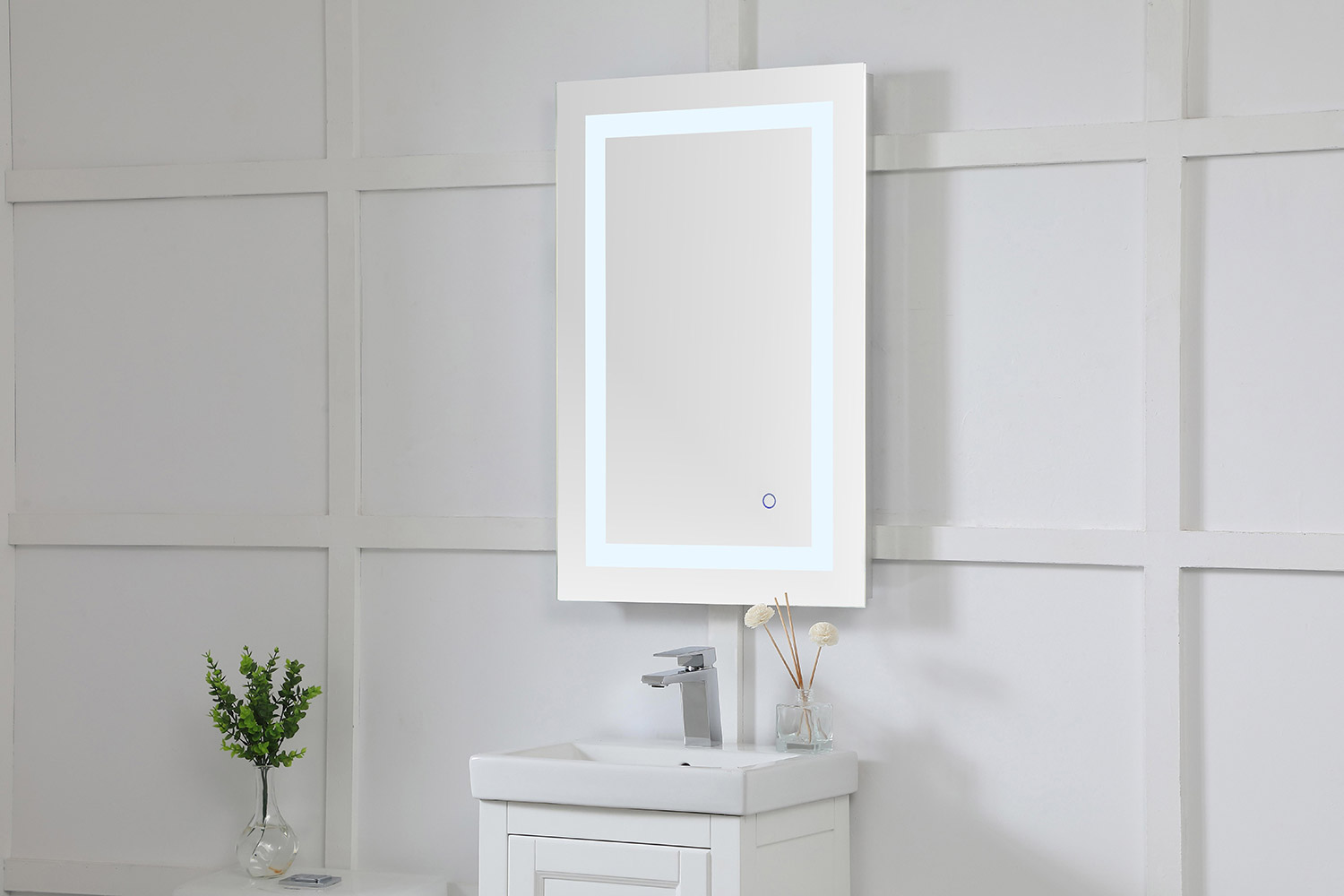 Elegant Wall Mirror - Clear, D 20", H 30" (MRE12030)