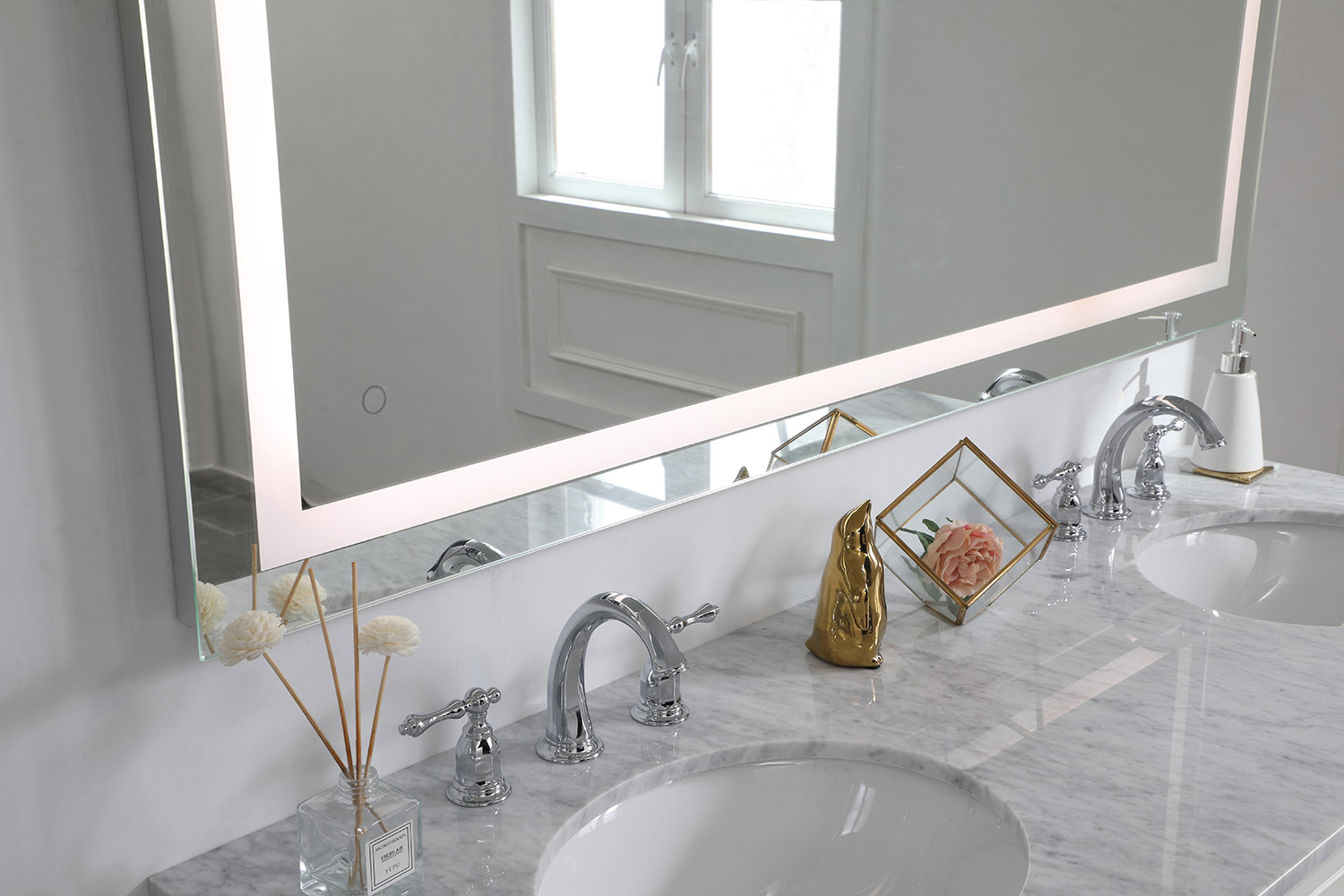 Elegant Wall Mirror - Clear, D 60", H 36" (MRE13660)