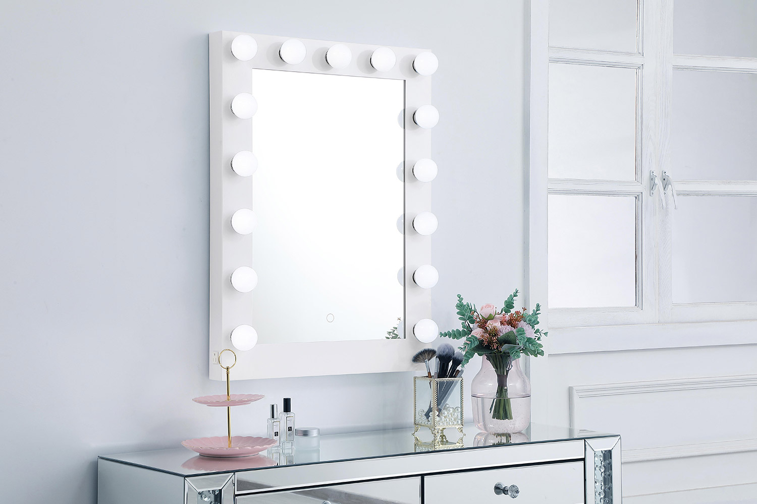 Elegant Wall Mirror - White, D 24", H 32" (MRE32432WH)