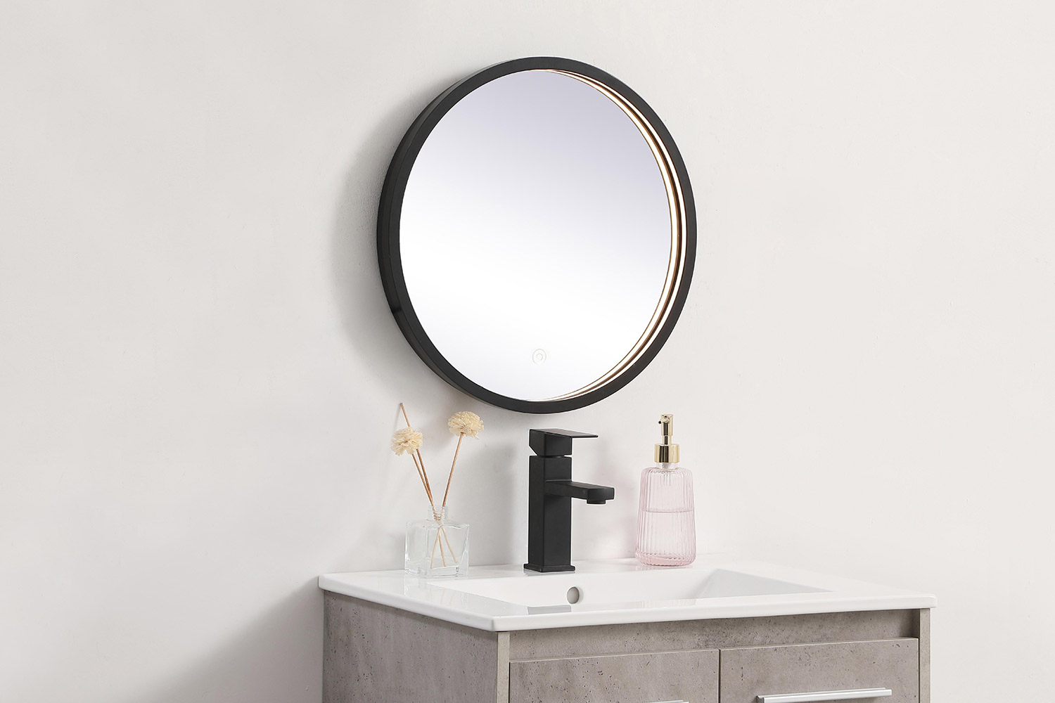 Elegant Wall Mirror - Black, L 18" (MRE6018BK)