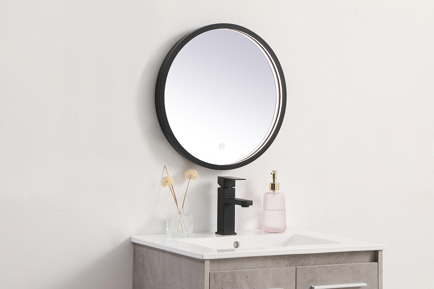 Elegant Wall Mirror - Black, L 18" (MRE6018BK)