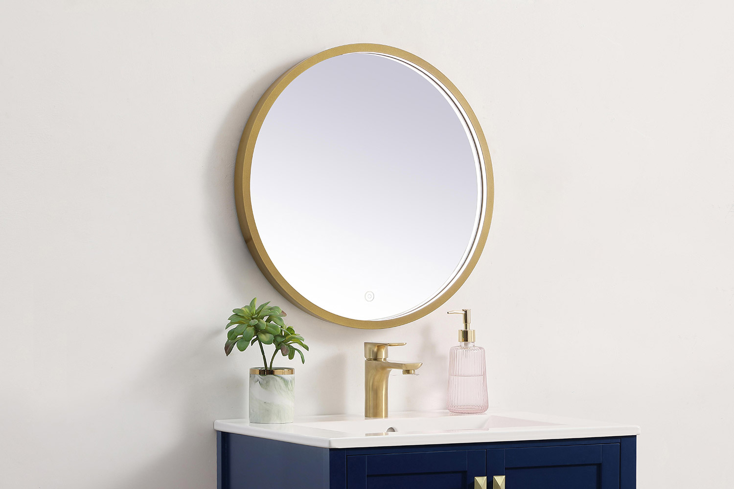 Elegant Wall Mirror - Brass, L 21" (MRE6021BR)