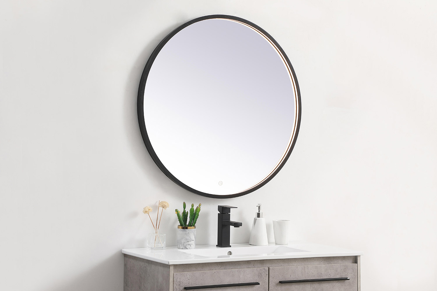 Elegant Wall Mirror - Black, L 32" (MRE6032BK)