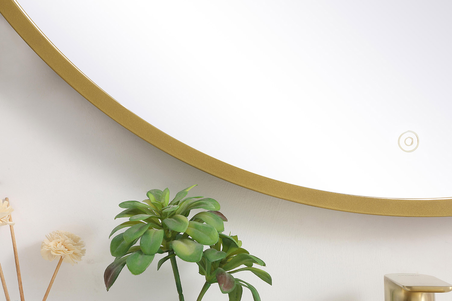 Elegant Wall Mirror - Brass, L 39" (MRE6039BR)