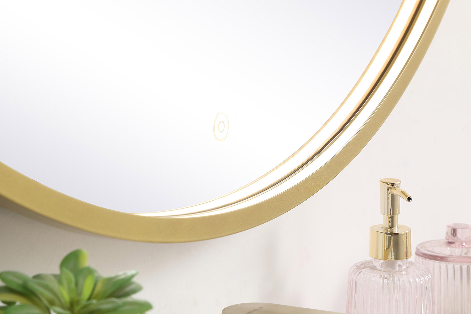 Elegant Wall Mirror - Brass, L 39" (MRE6039BR)