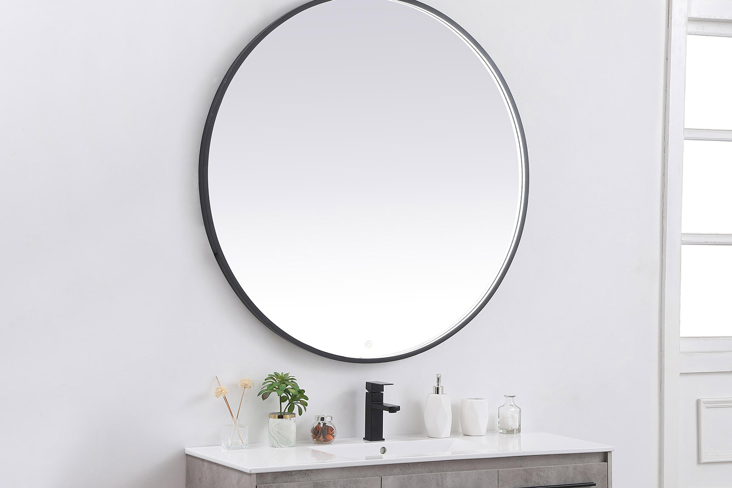 Elegant Wall Mirror - Black, L 45" (MRE6045BK)