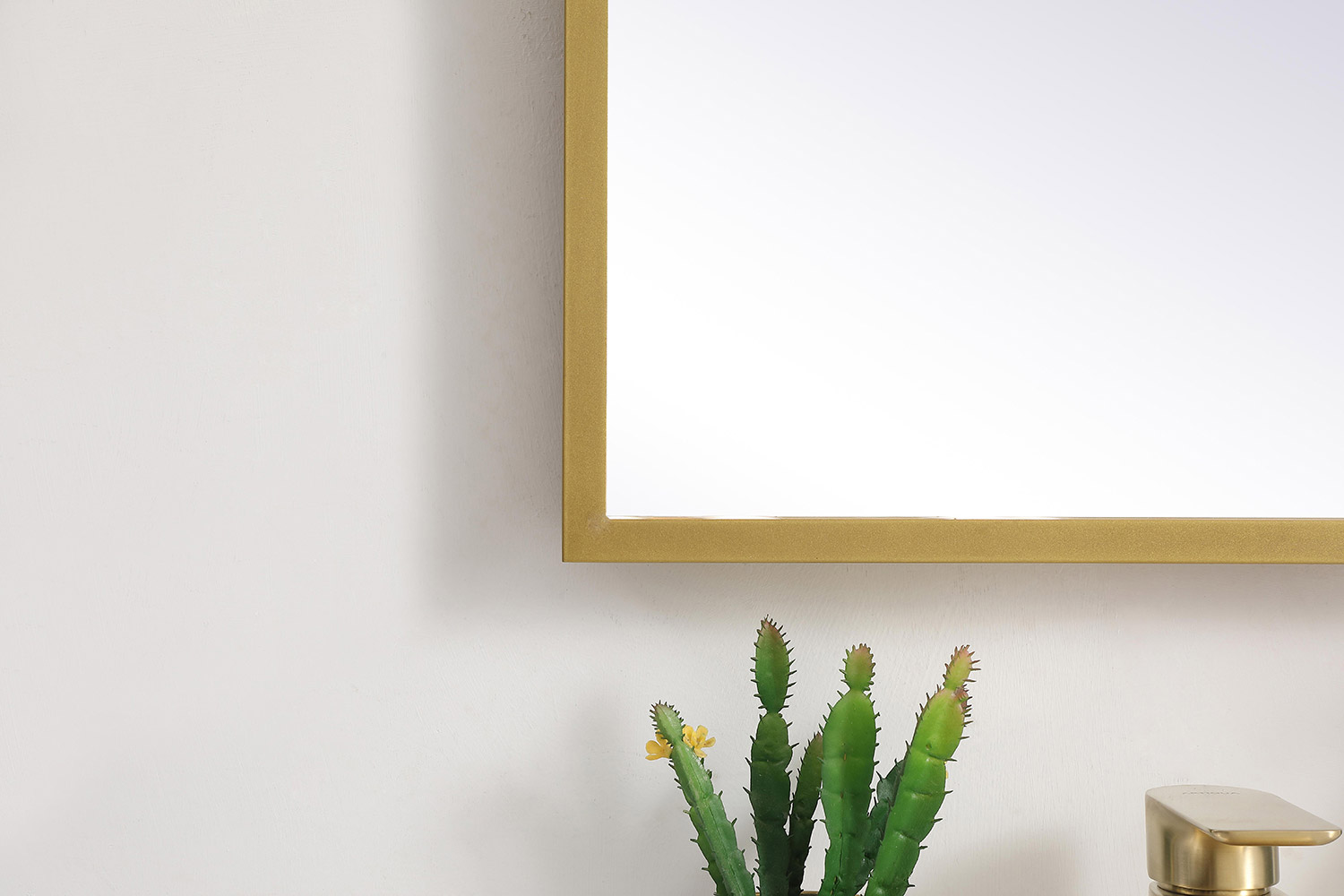 Elegant Wall Mirror - Brass, D 18", H 30" (MRE61830BR)