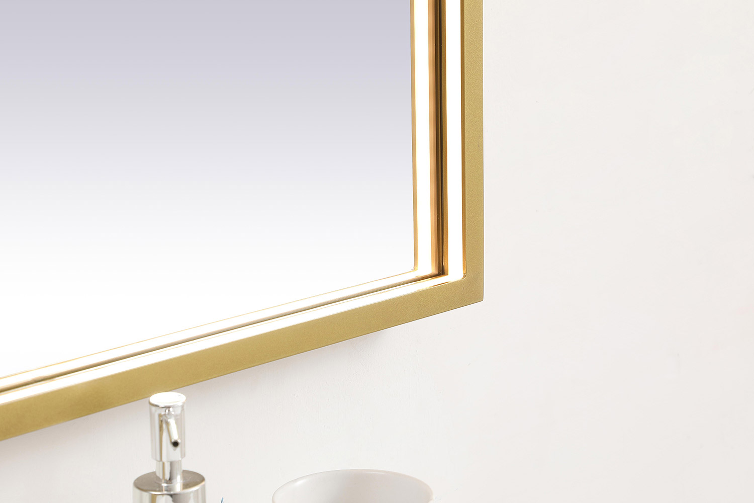 Elegant Wall Mirror - Brass, D 20", H 36" (MRE62036BR)