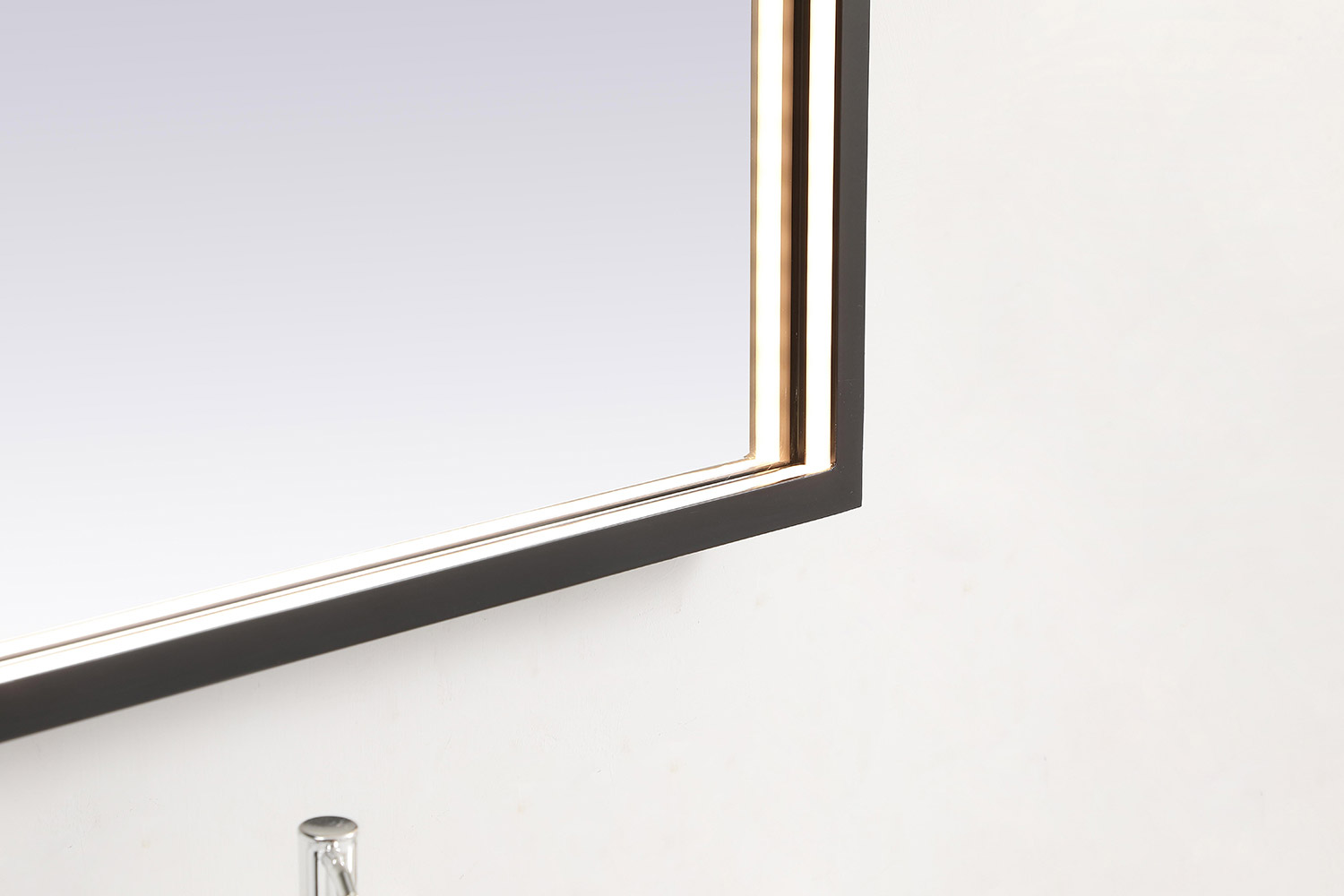 Elegant Wall Mirror - Black, D 24", H 40" (MRE62440BK)