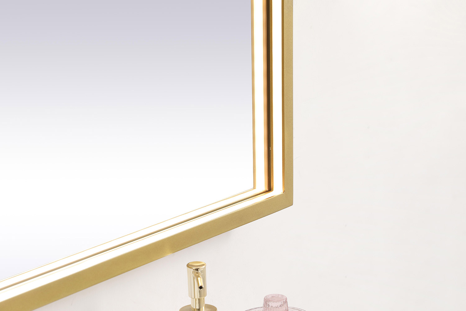 Elegant Wall Mirror - Brass, D 27", H 36" (MRE62736BR)