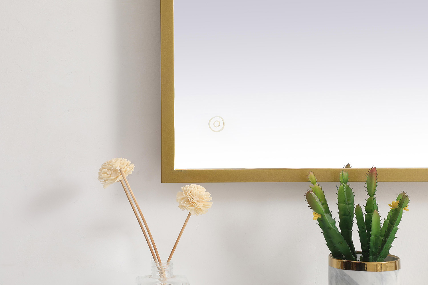 Elegant Wall Mirror - Brass, D 27", H 40" (MRE62740BR)