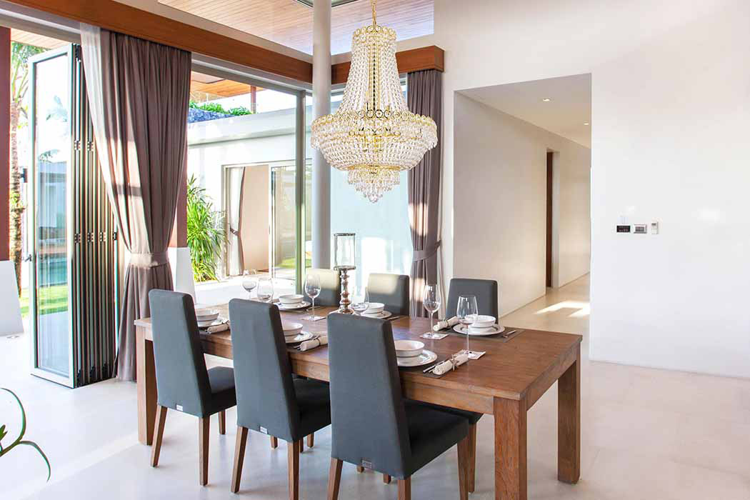 Elegant Pendant Light - Gold, L 20" (V1900D20G-RC)