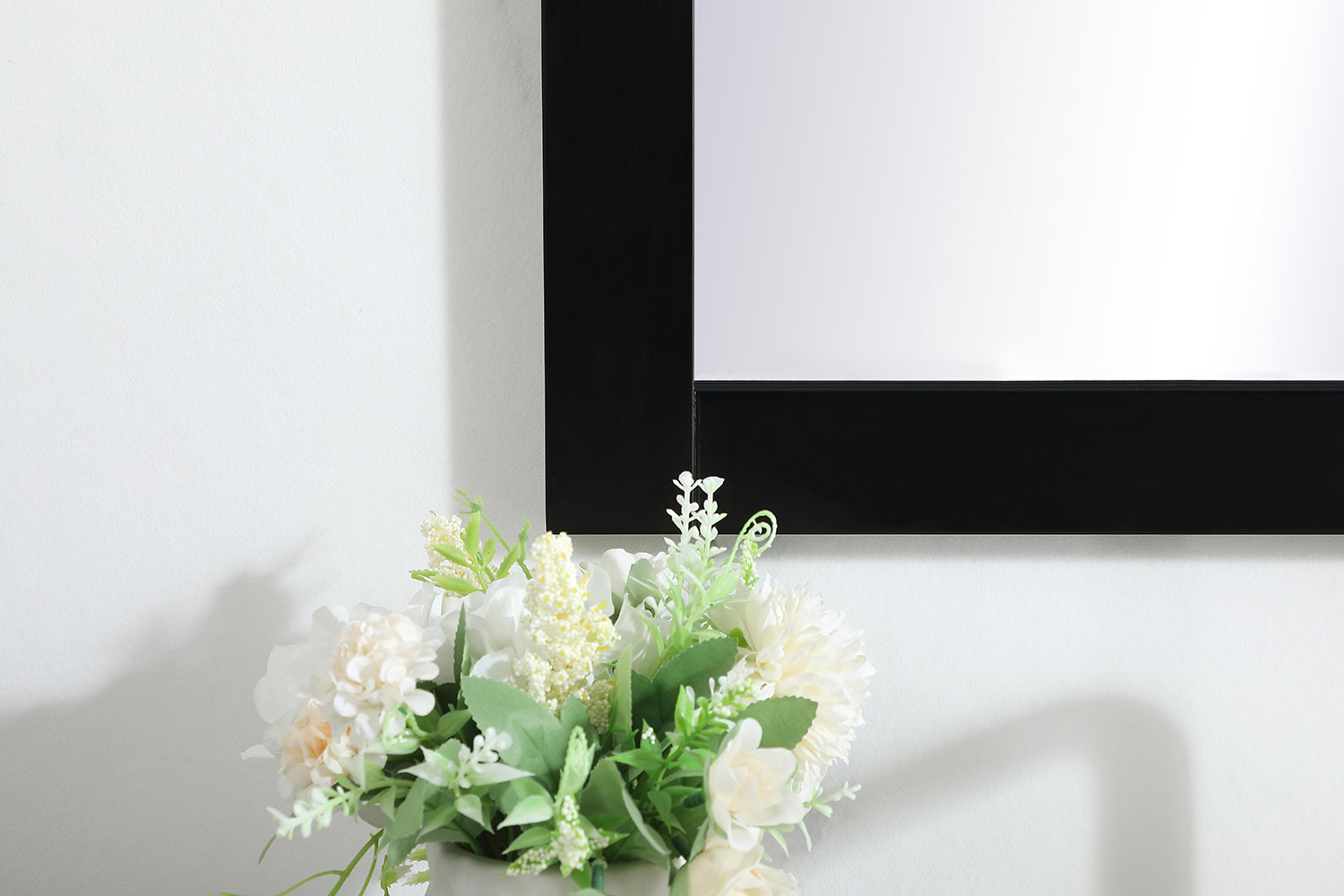 Elegant Wall Mirror - Black, D 22", H 32" (VM22232BK)