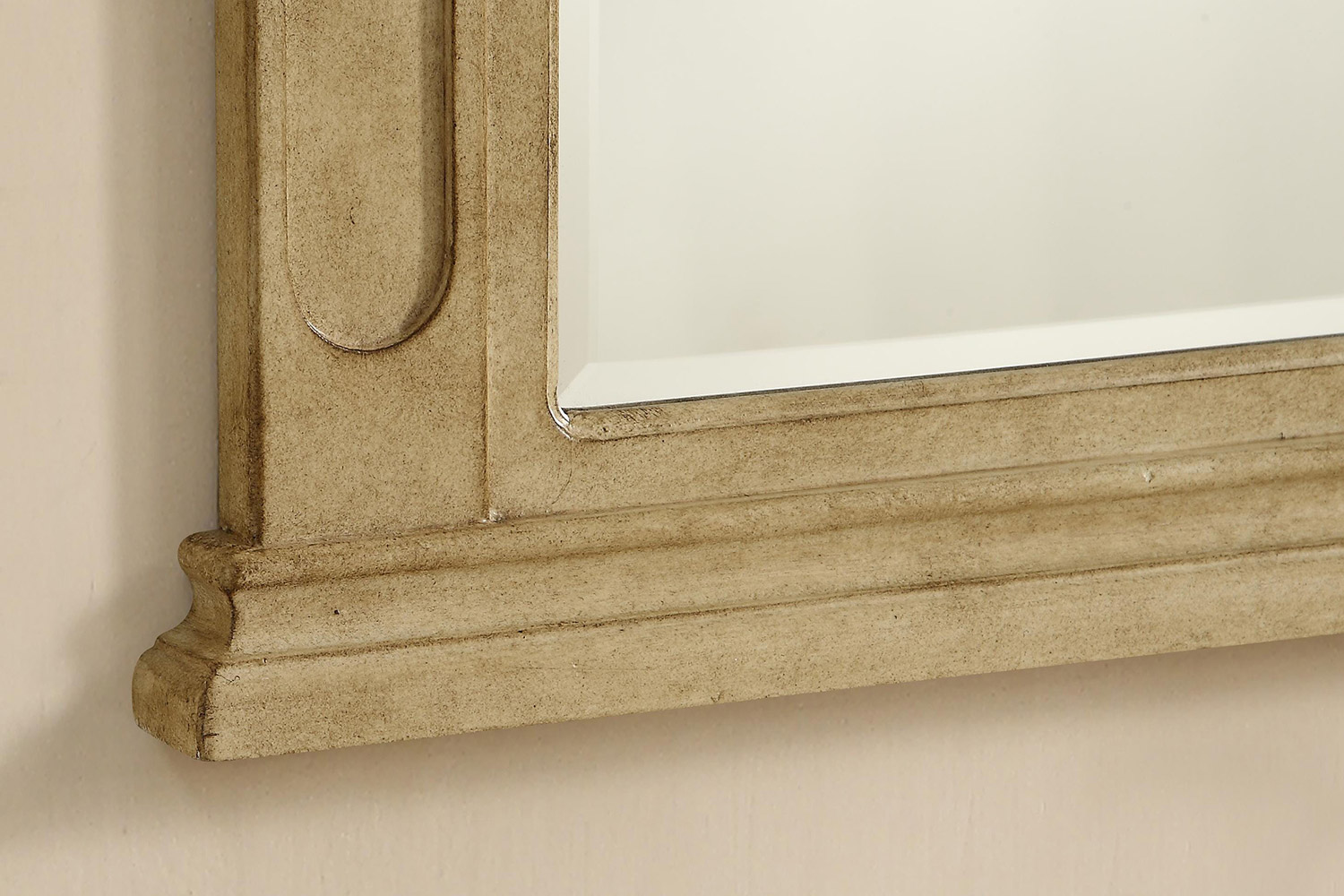 Elegant - Wall Mirror (PNT-VM3001-VM32836)