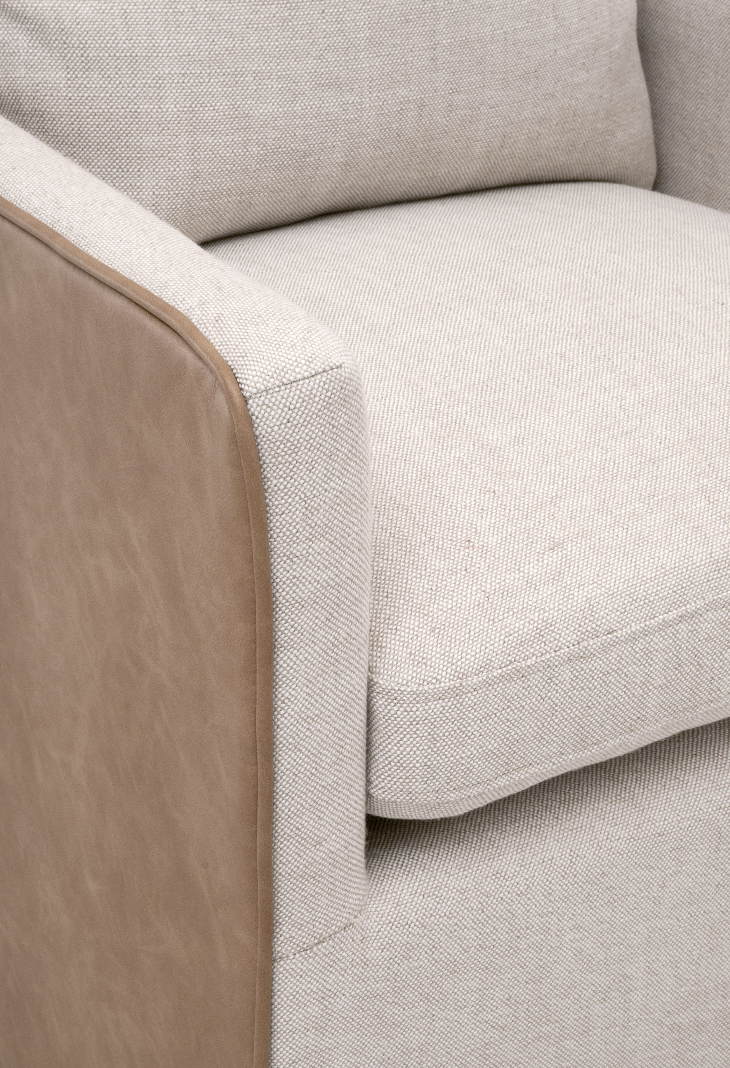 Essentials™ Harmony Arm Chair With Casters - Performance Bisque French Linen, Ivanhoe-Toast