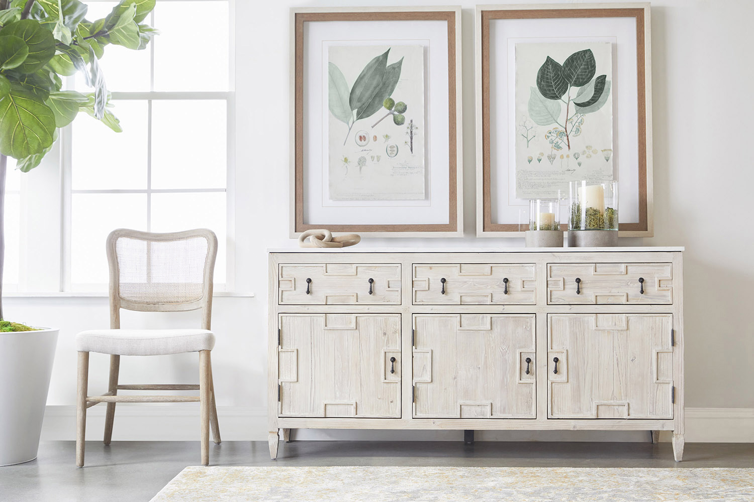 Essentials - Bella Antique Emerie Media Sideboard in White Wash Pine