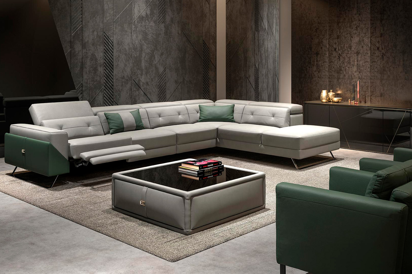 Estro - IS 354 Edith Sectional with Electric Recliners