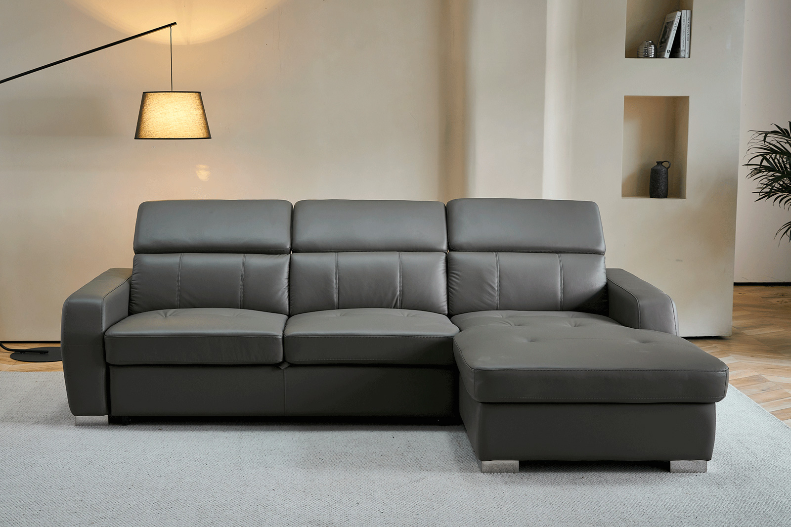 Extravaganza - 1822 Sectional With Bed