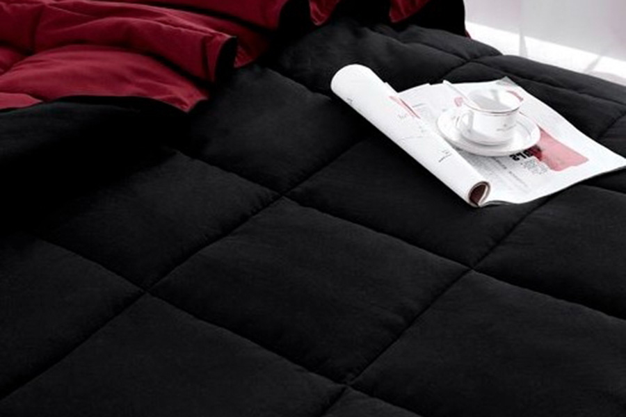 FaFurn Traditional Microfiber Reversible 3 Piece Comforter Set - Black/Maroon, Twin/Twin XL Size