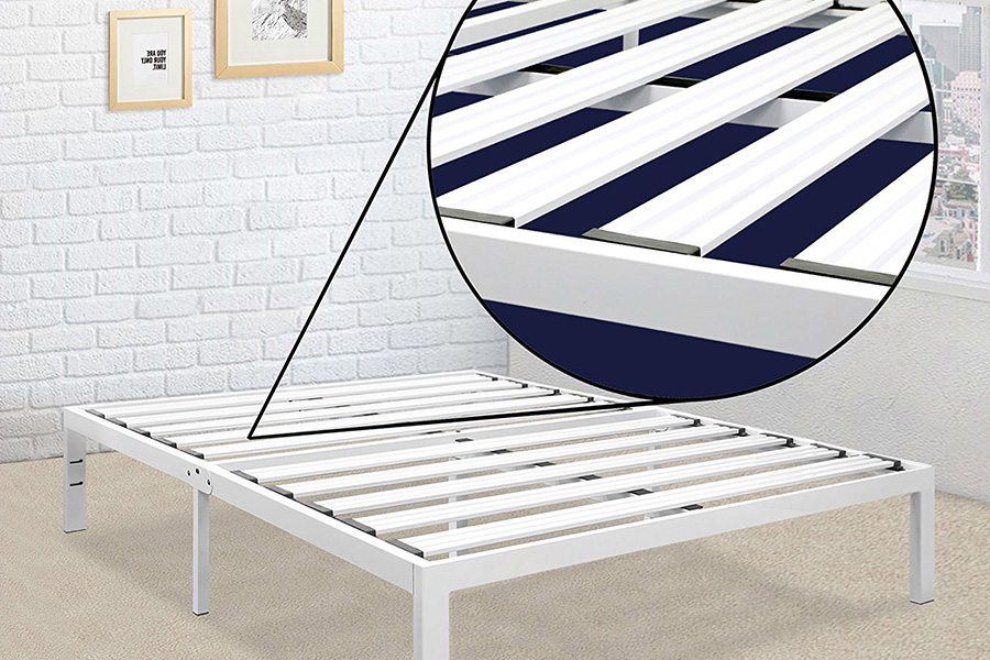 FaFurn - Full Size Heavy Duty Metal Platform Bed Frame in White