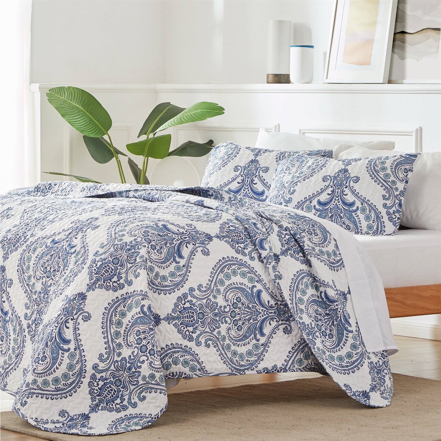 FaFurn - Full/Queen Size Reversible Quilt Set in Blue/White, Microfiber