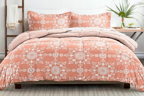 FaFurn - 3-Piece Striped Floral Reversible Comforter Set (CLWHSE4178292)