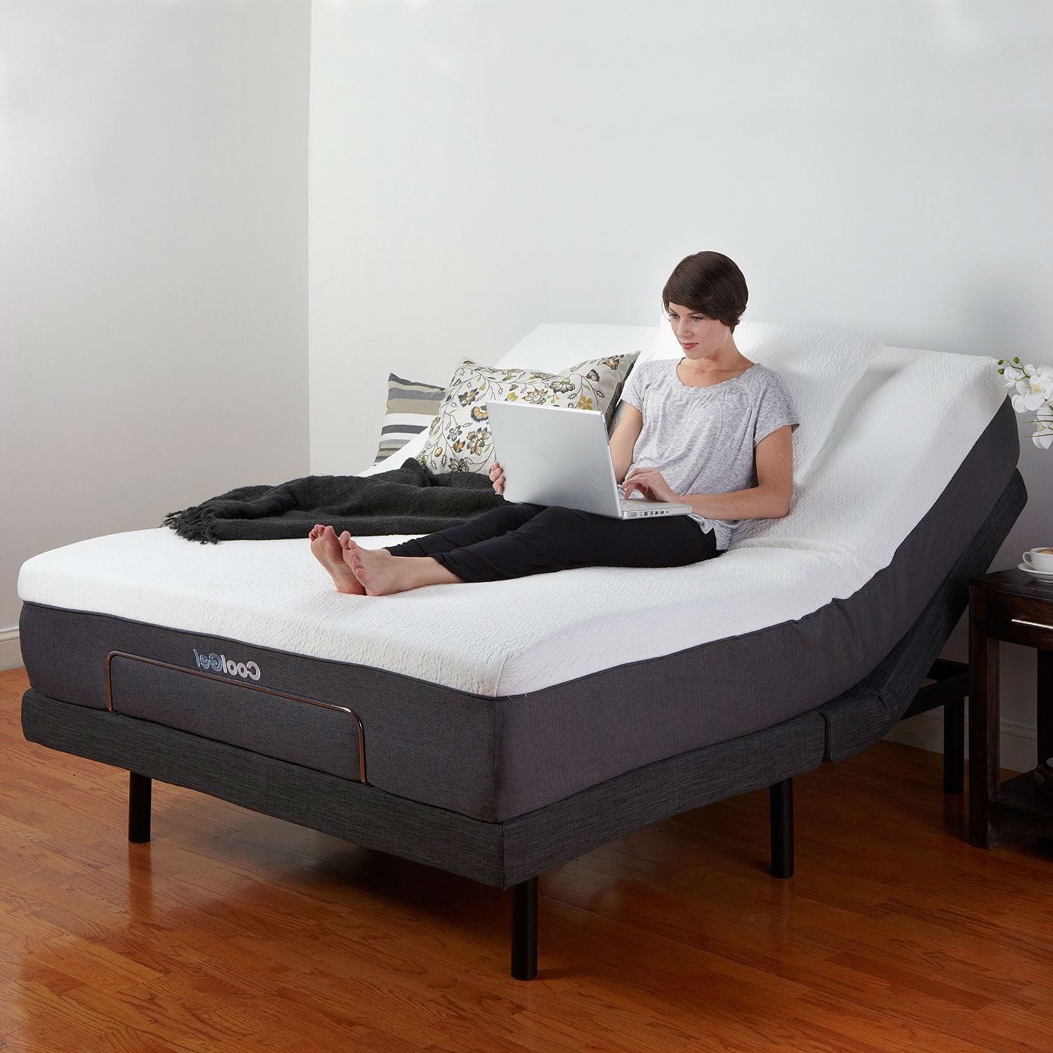 FaFurn - Adjustable Full Size Bed Base with Wireless Remote Massage and USB Port