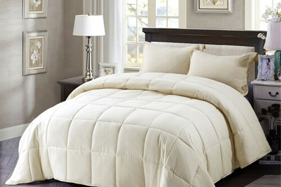 FaFurn Traditional Microfiber Reversible 3 Piece Comforter Set - Ivory, Full/Queen Size