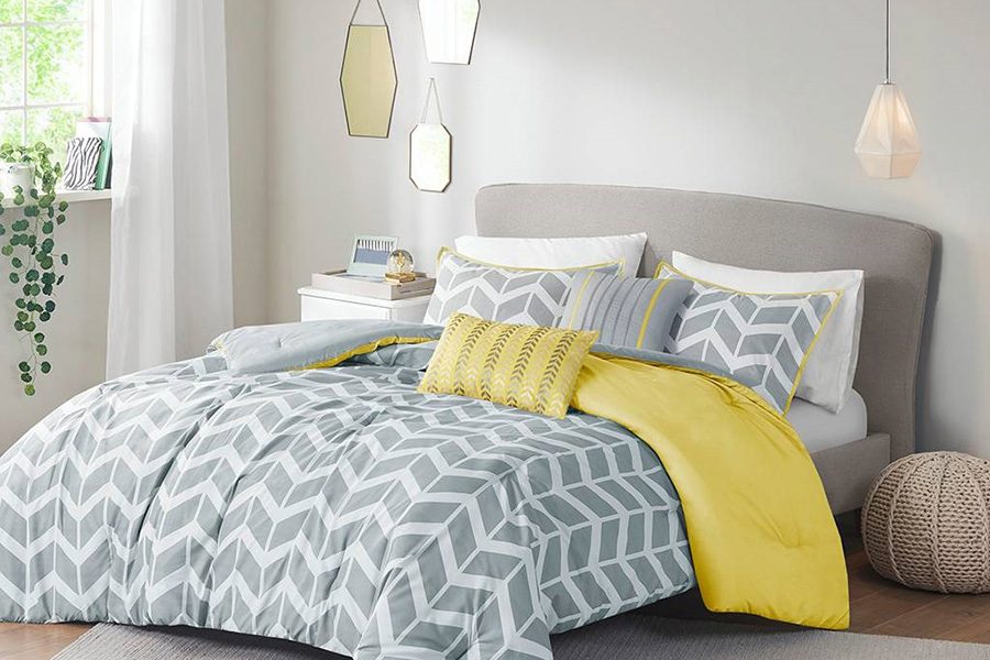 FaFurn - Reversible Comforter Set with Chevron Stripe