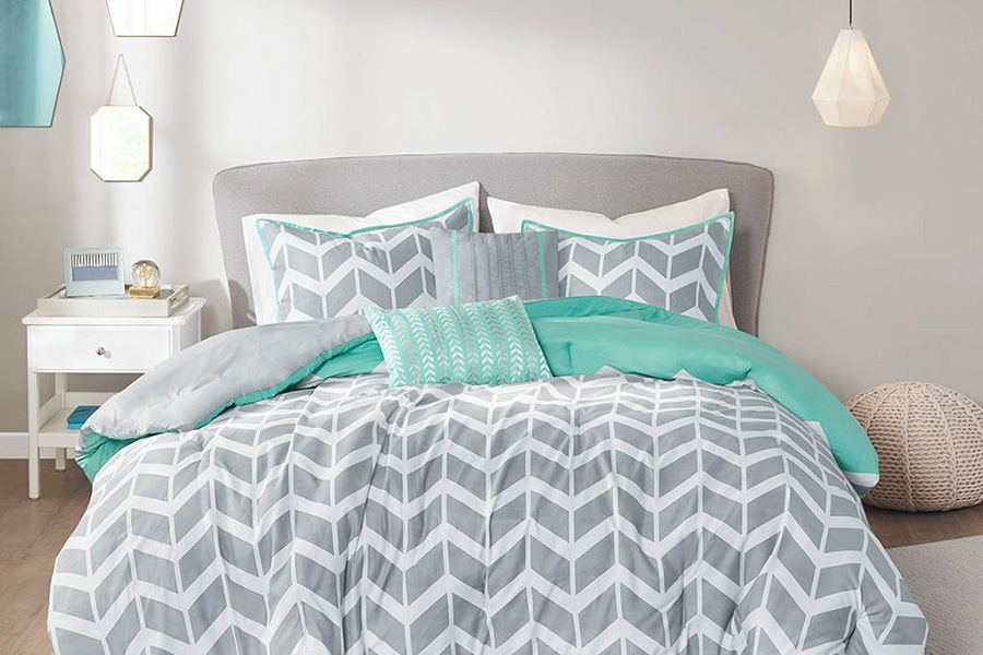 FaFurn - Reversible Comforter Set with Chevron Stripe