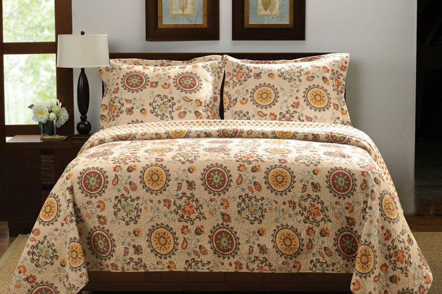 FaFurn Retro Moon Shaped Floral Medallion Reversible 3 Piece Quilt Set - Full/Queen Size