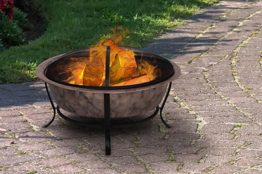 FaFurn Rustic Outdoor Wood Burning Fire Pit Cauldron Style Steel Bowl with Log Poker and Mesh Screen Lid