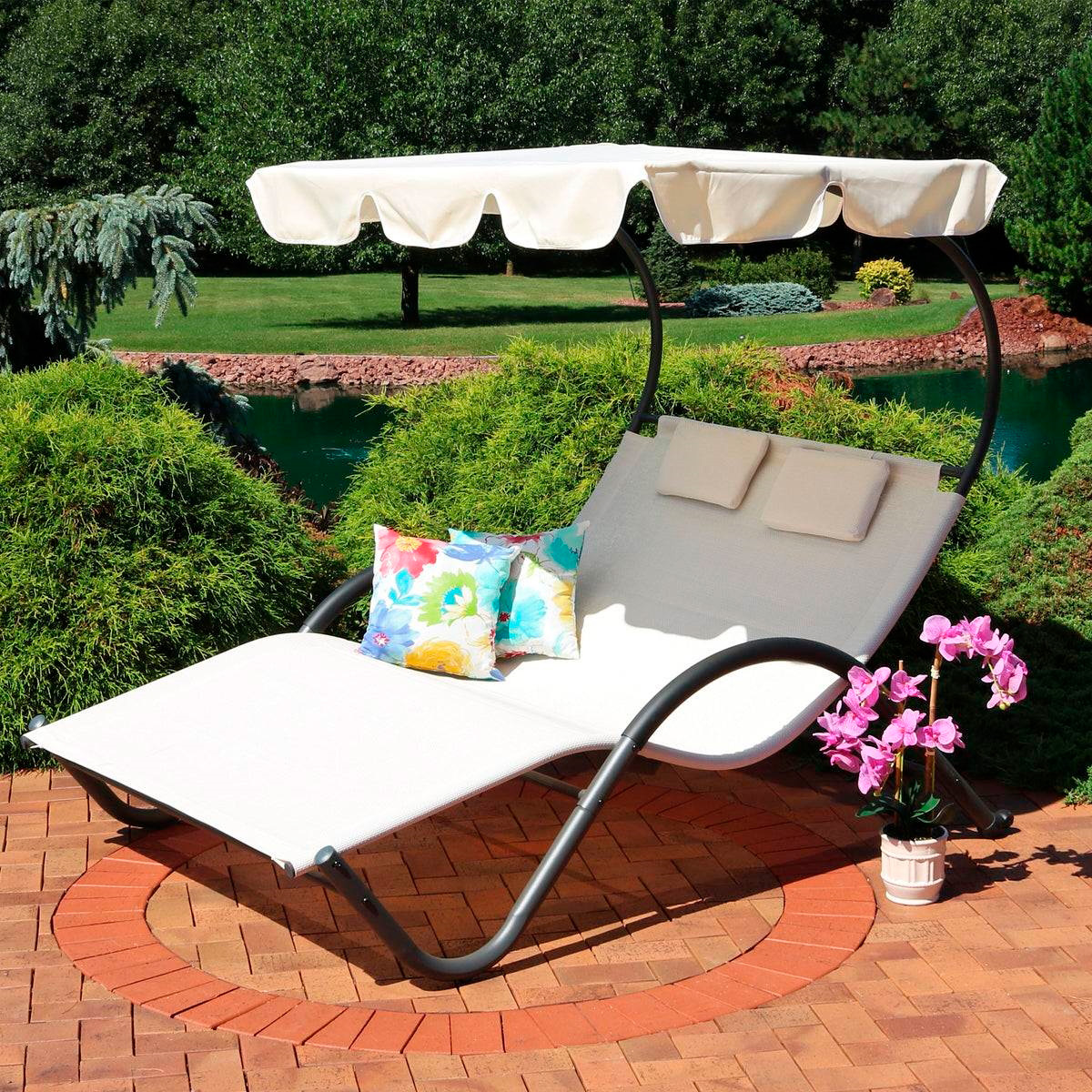 FaFurn - Outdoor Double Chaise Lounge with Canopy And Pillows in White, Vinyon Fiber/Polyethylene, Steel