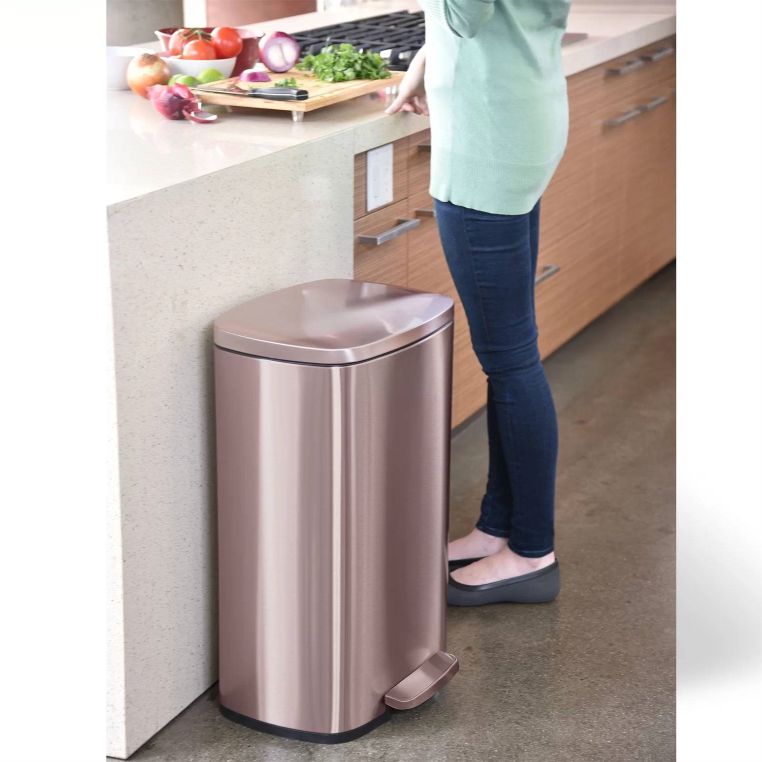 FaFurn 13 Gallon Trash Can with Deodorizer Filter - Rose Gold