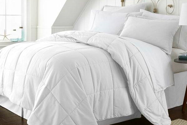 FaFurn Twin XL Size 6-Piece Reversible Comforter Set - White, Microfiber