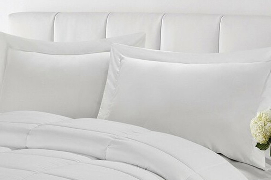 FaFurn Traditional Microfiber Reversible 3 Piece Comforter Set - White, Full/Queen Size