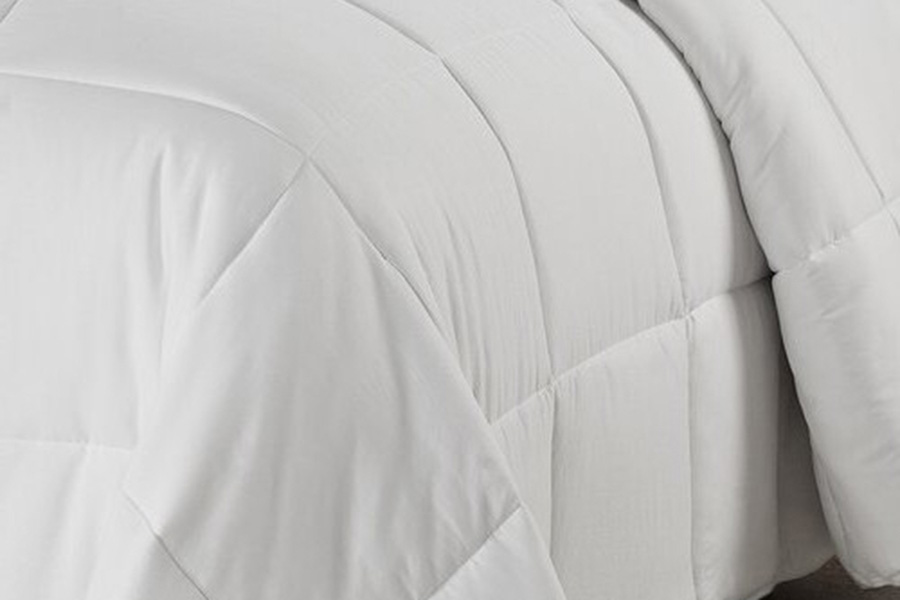 FaFurn Traditional Microfiber Reversible 3 Piece Comforter Set - White, Full/Queen Size