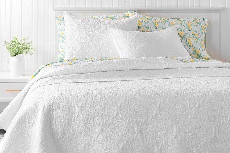 FaFurn - 3-Piece Quilted Damask Pattern Quilt Set (WHTCQ6347951)